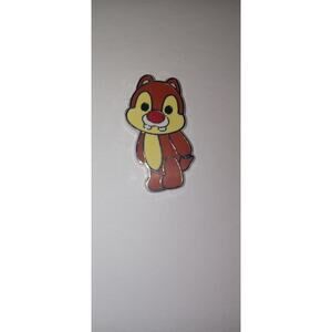 Disney trading pin Chip and Dale mickey mouse pin.
